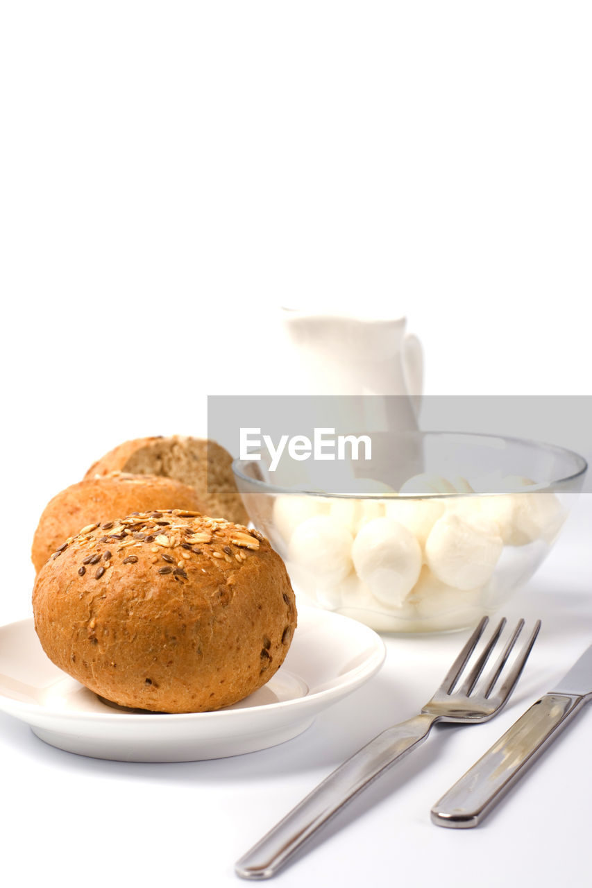 CLOSE-UP OF DESSERT IN PLATE