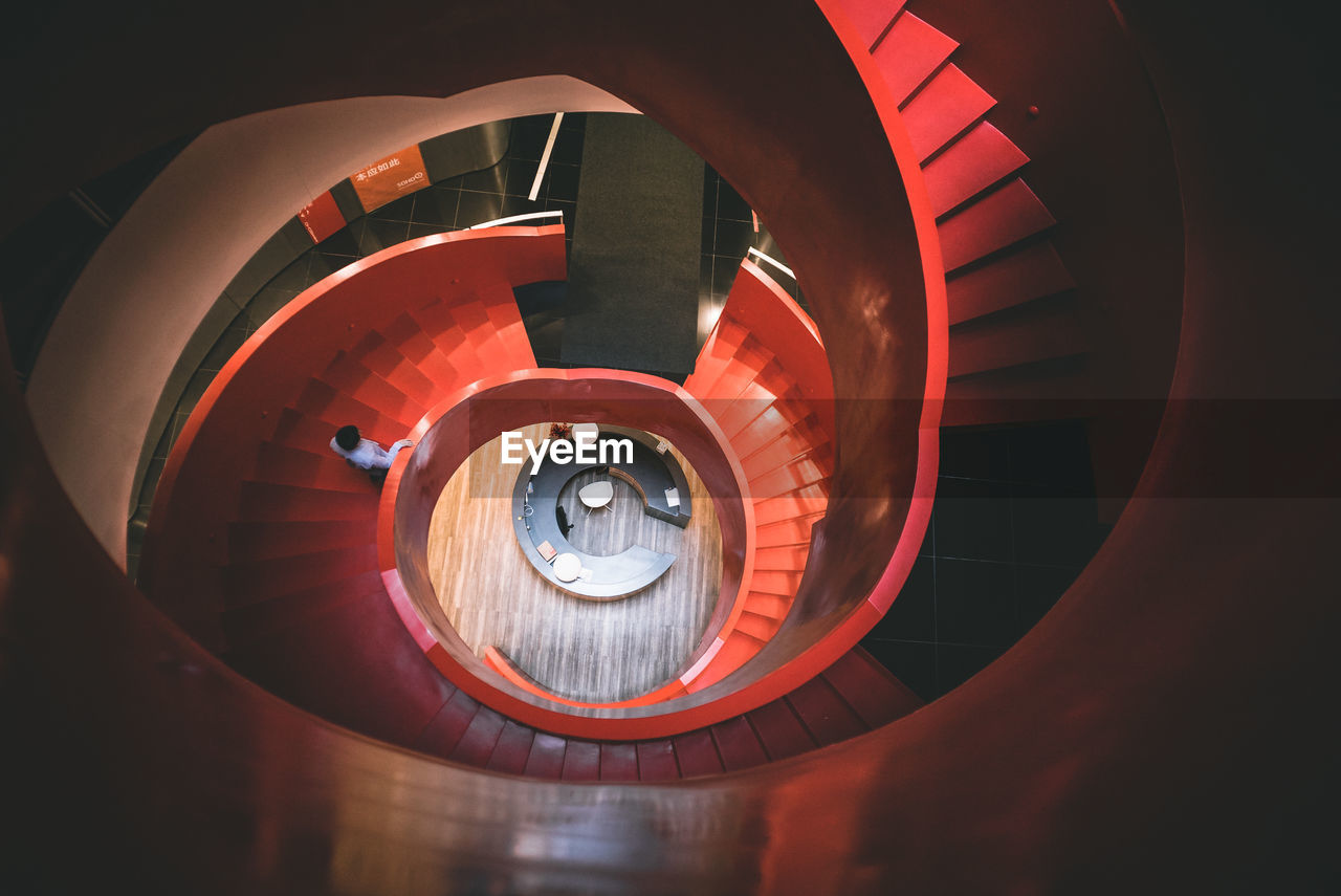 HIGH ANGLE VIEW OF SPIRAL STAIRCASE