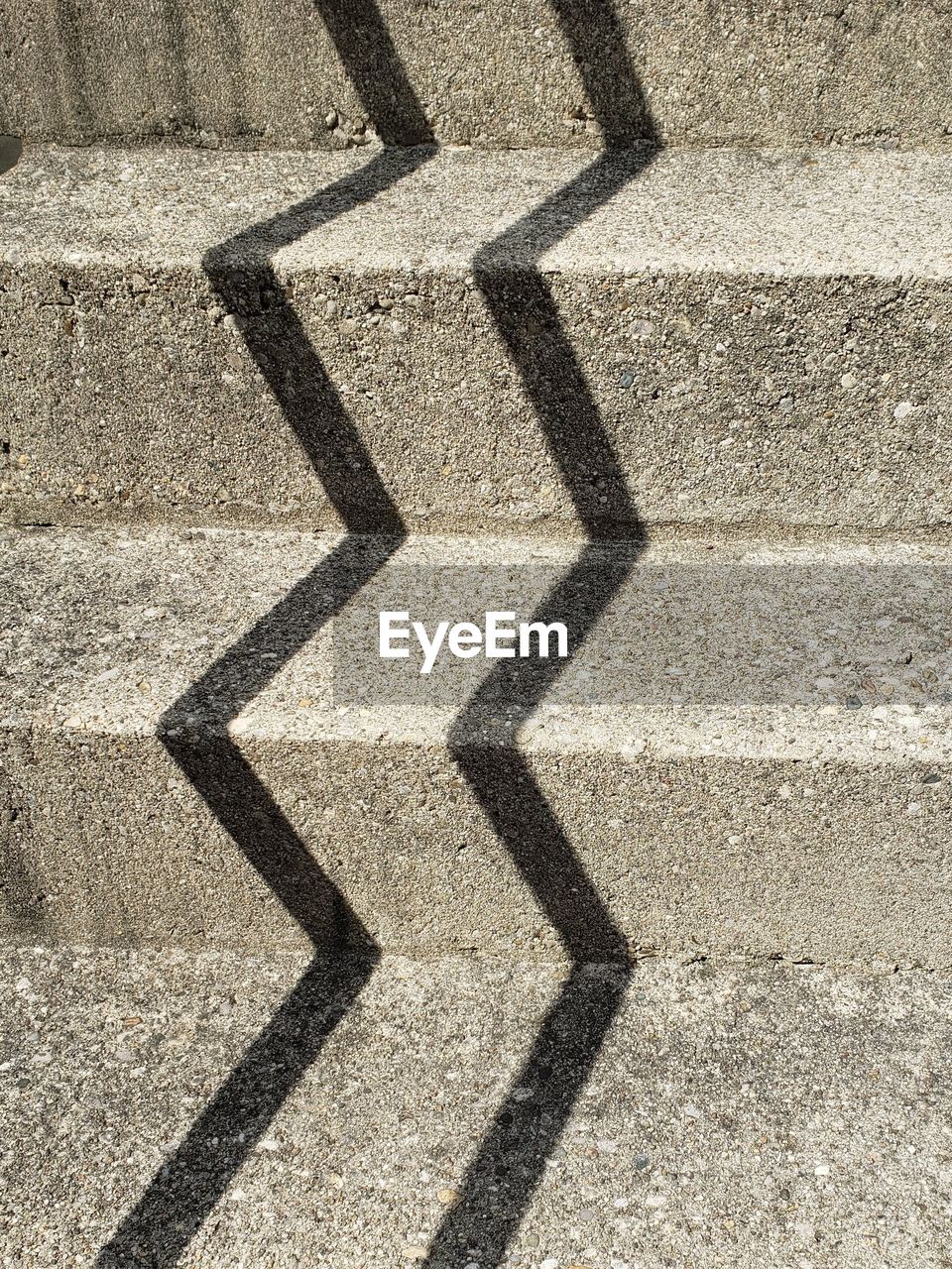 Zig zag shadow on steps