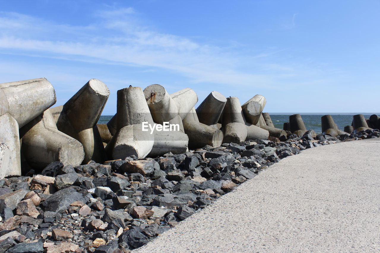 Bai da ong dia beach with the big rocks, mui ne, vietnam