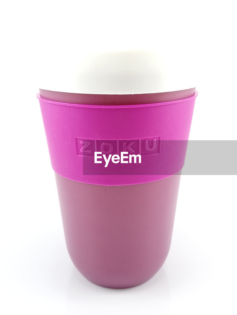 CLOSE-UP OF PINK COFFEE CUP