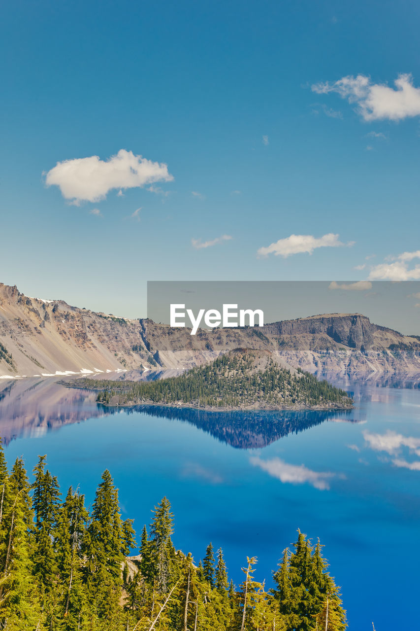 Landscape views of crater lake in oregon during the summer.