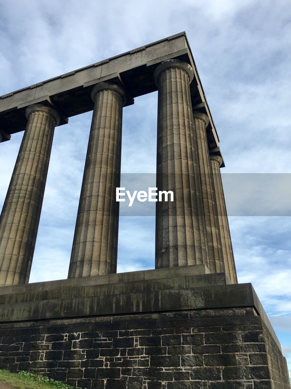 LOW ANGLE VIEW OF A MONUMENT