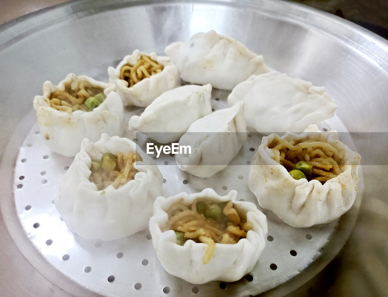 food and drink, food, dish, freshness, dumpling, chinese food, manti, healthy eating, produce, dim sum, buuz, asian food, cuisine, chinese dumpling, no people, khinkali, indoors, mandu, wellbeing, meal, still life, breakfast, high angle view