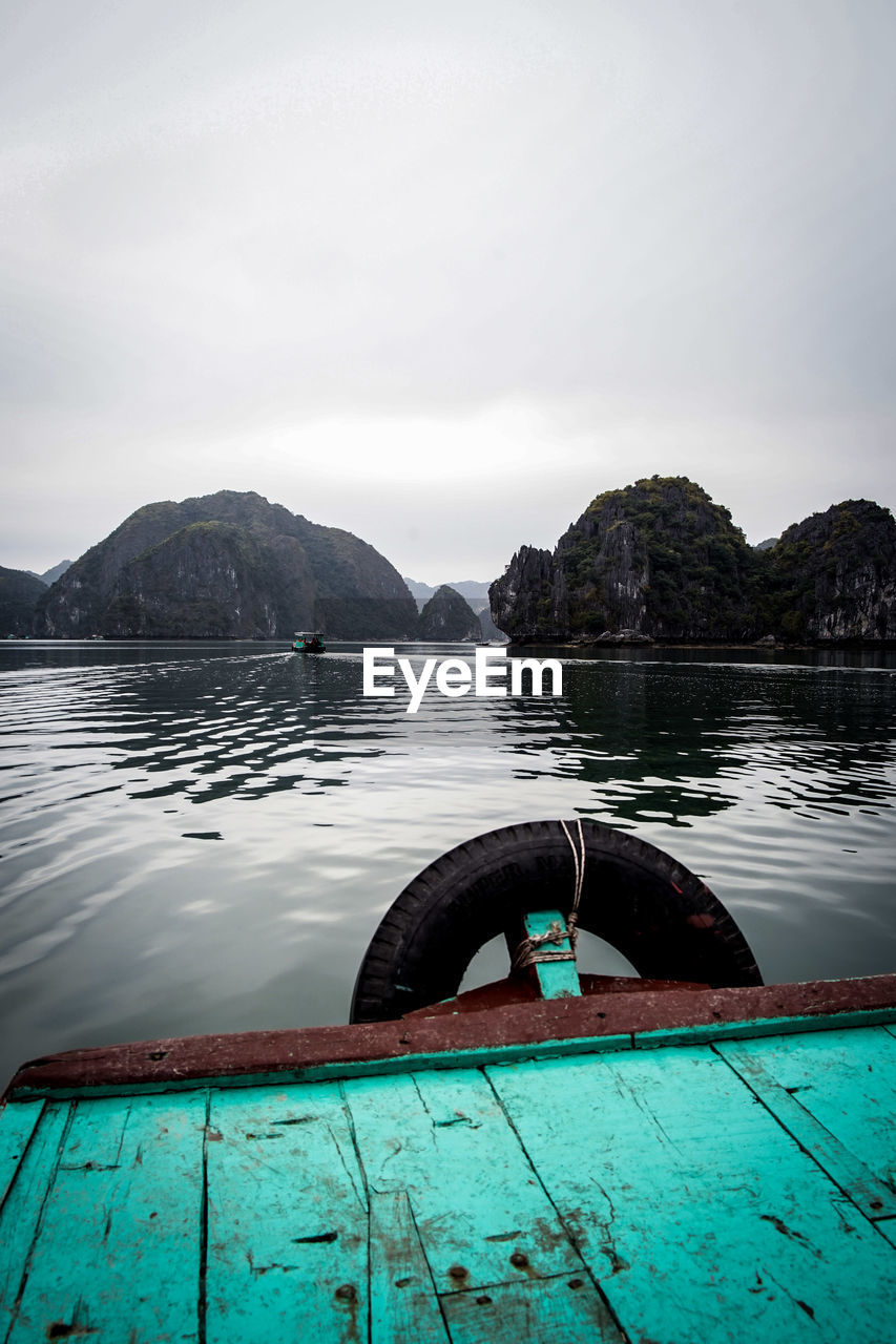 BOAT IN A LAKE