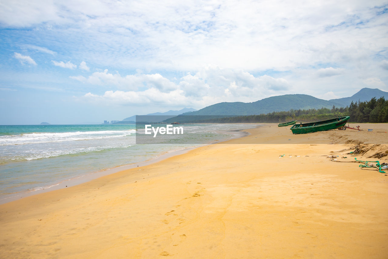 SCENIC VIEW OF BEACH