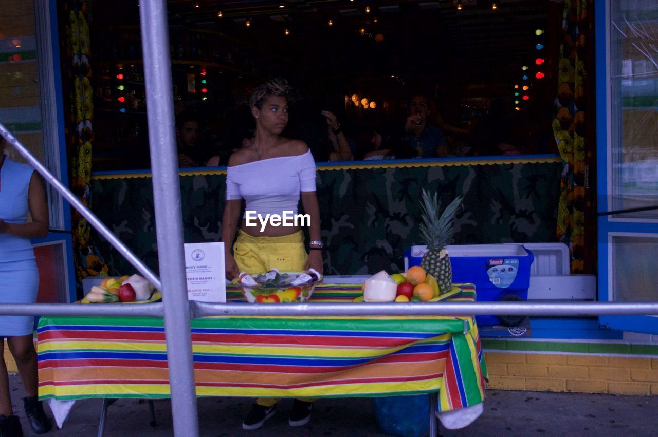 PEOPLE SITTING IN RESTAURANT