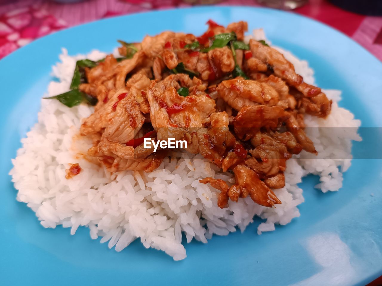 food and drink, food, plate, freshness, dish, healthy eating, asian food, meat, wellbeing, thai food, cuisine, seafood, no people, blue, meal, close-up, indoors, rice - food staple, serving size, restaurant, table, fried, vegetable, produce, fish