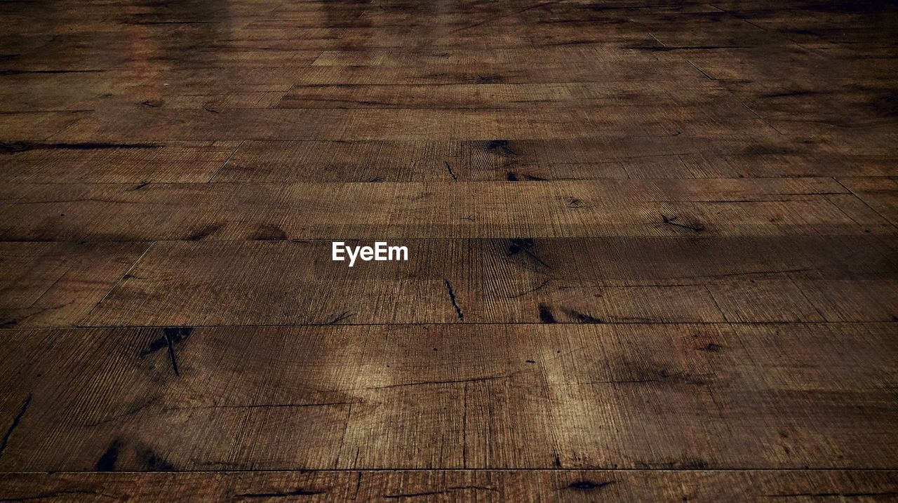 Surface level of wooden floor