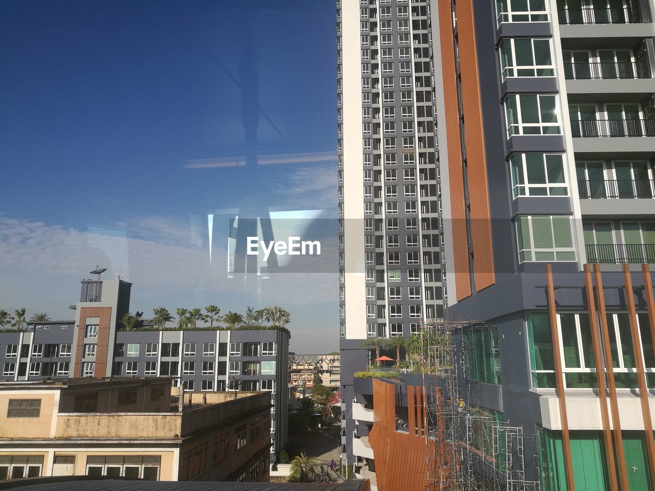 BUILDINGS AGAINST SKY IN CITY