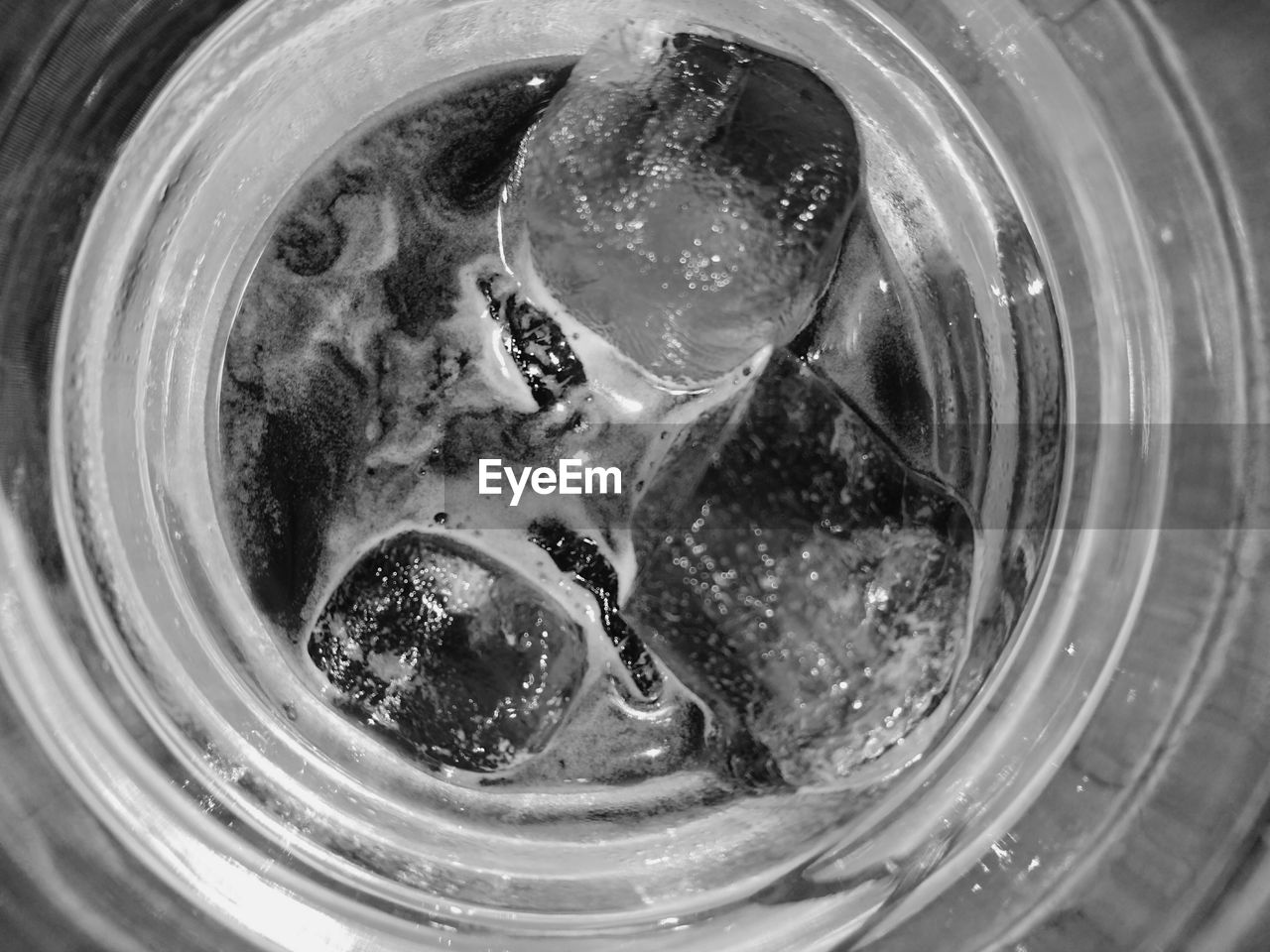 CLOSE UP OF WATER IN CONTAINER
