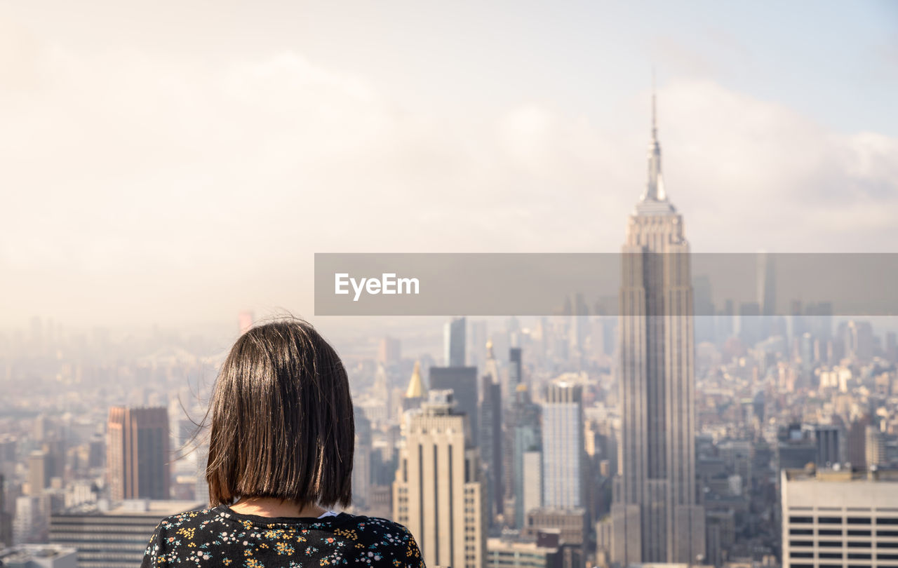 Girl looking views of new york