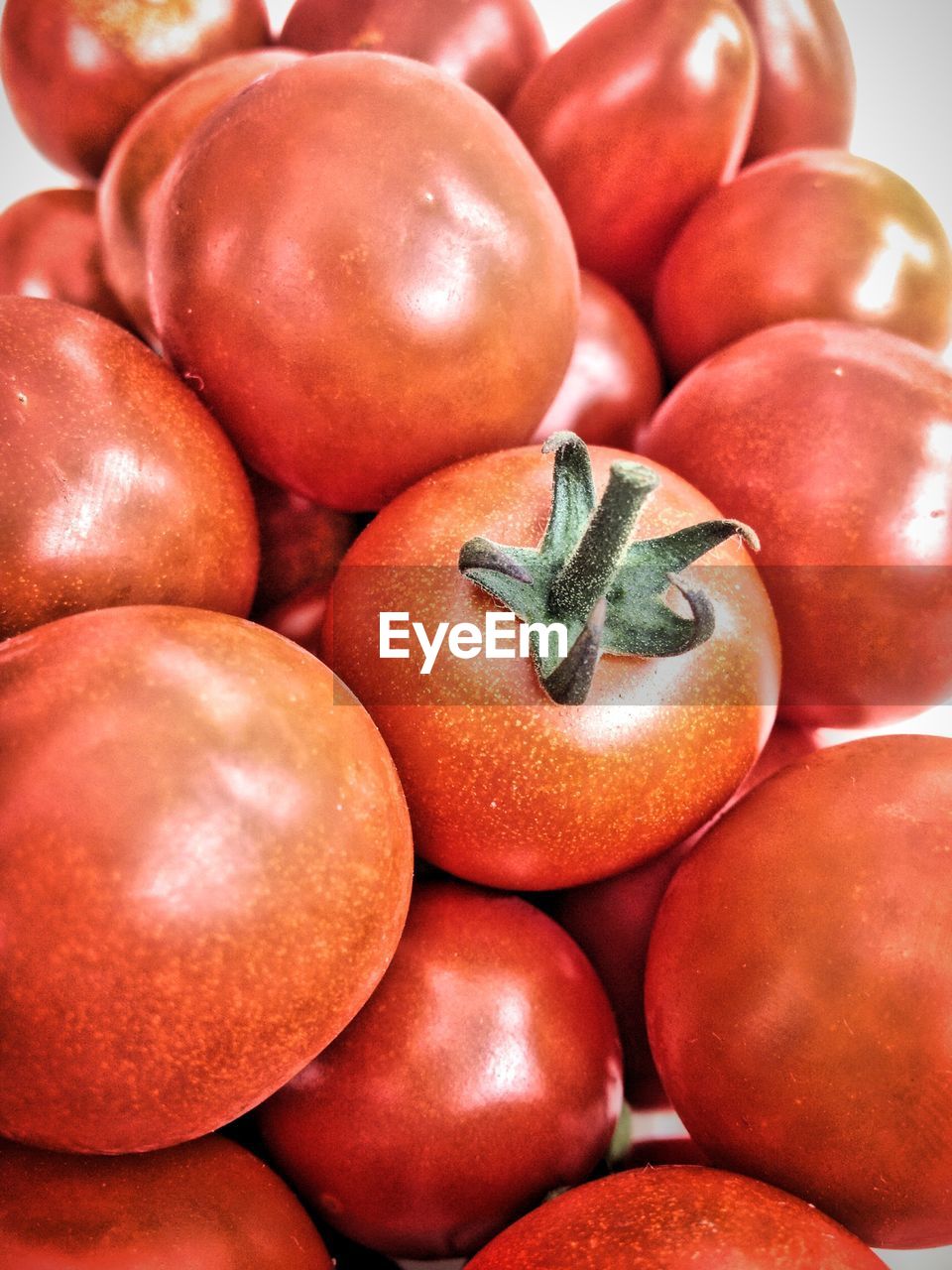 Close-up of fresh red tomatoes