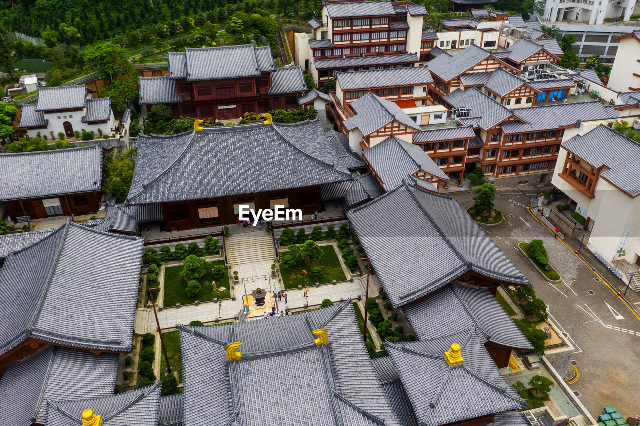 HIGH ANGLE VIEW OF BUILDING