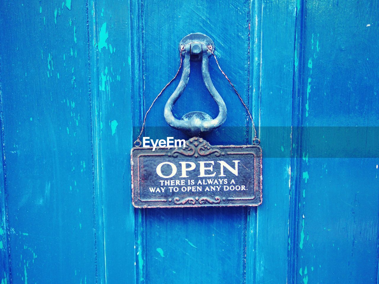 FULL FRAME SHOT OF BLUE DOOR