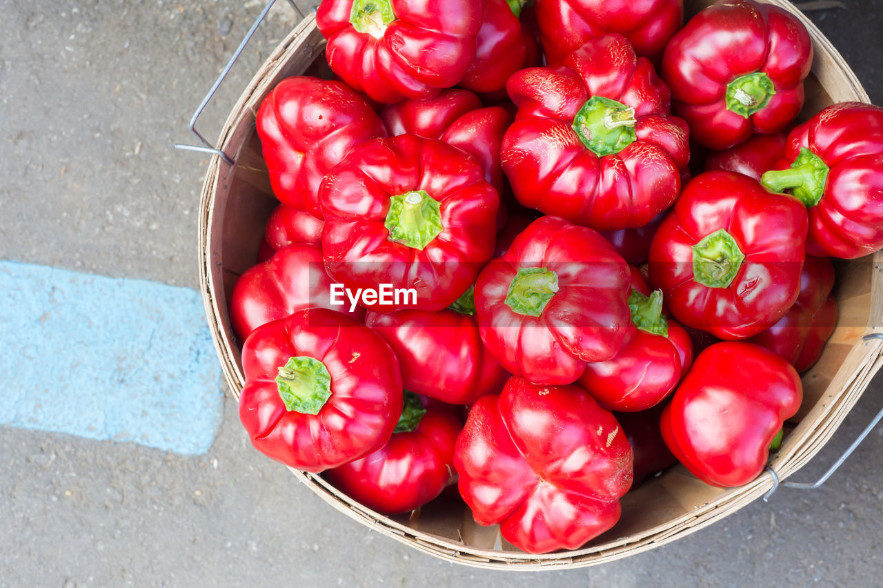 HIGH ANGLE VIEW OF RED TOMATOES IN MARKET