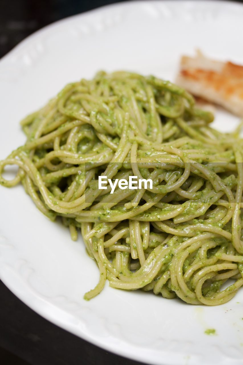 Spaghetti with pesto sauce