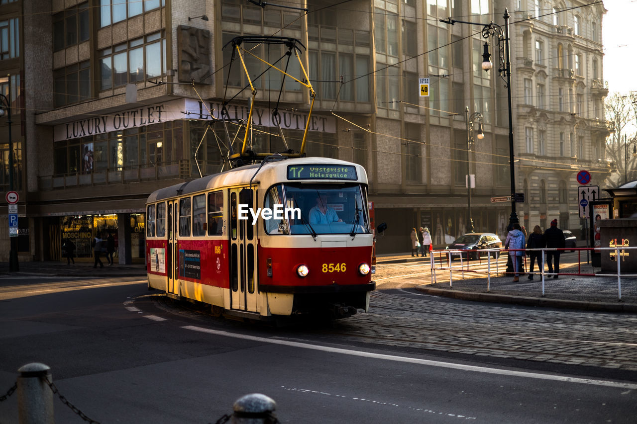 TRAFFIC ON CITY STREET