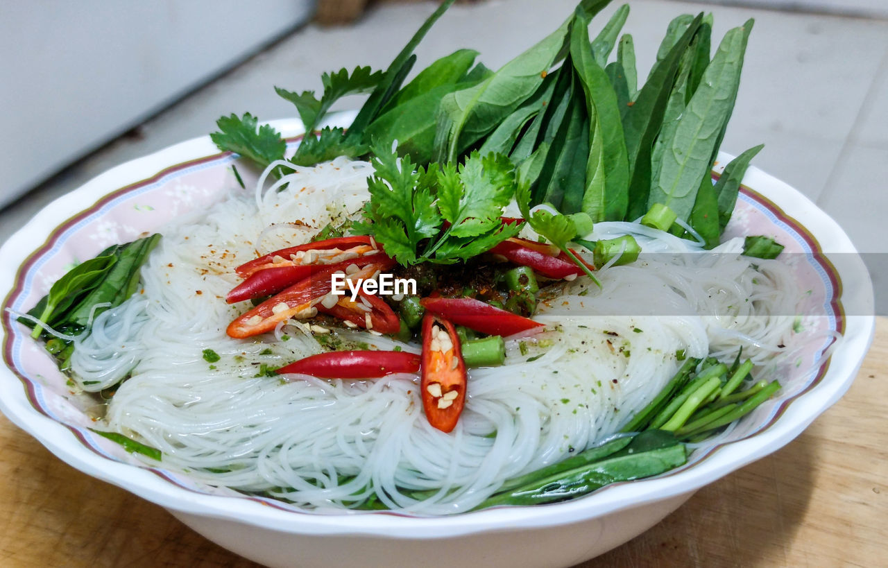 food, food and drink, healthy eating, wellbeing, vegetable, dish, freshness, cuisine, indoors, produce, no people, fish, meal, italian food, spice, herb, plate, seafood, salad, table, pasta, arugula, bowl, close-up, high angle view, pepper, asian food, fruit, noodle soup