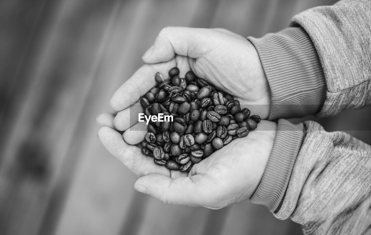 hand, black and white, food and drink, holding, close-up, food, monochrome photography, one person, black, monochrome, healthy eating, freshness, white, wellbeing, adult, fruit, finger, hands cupped, handful, agriculture, focus on foreground, organic, arm, harvesting, macro photography, produce, flower