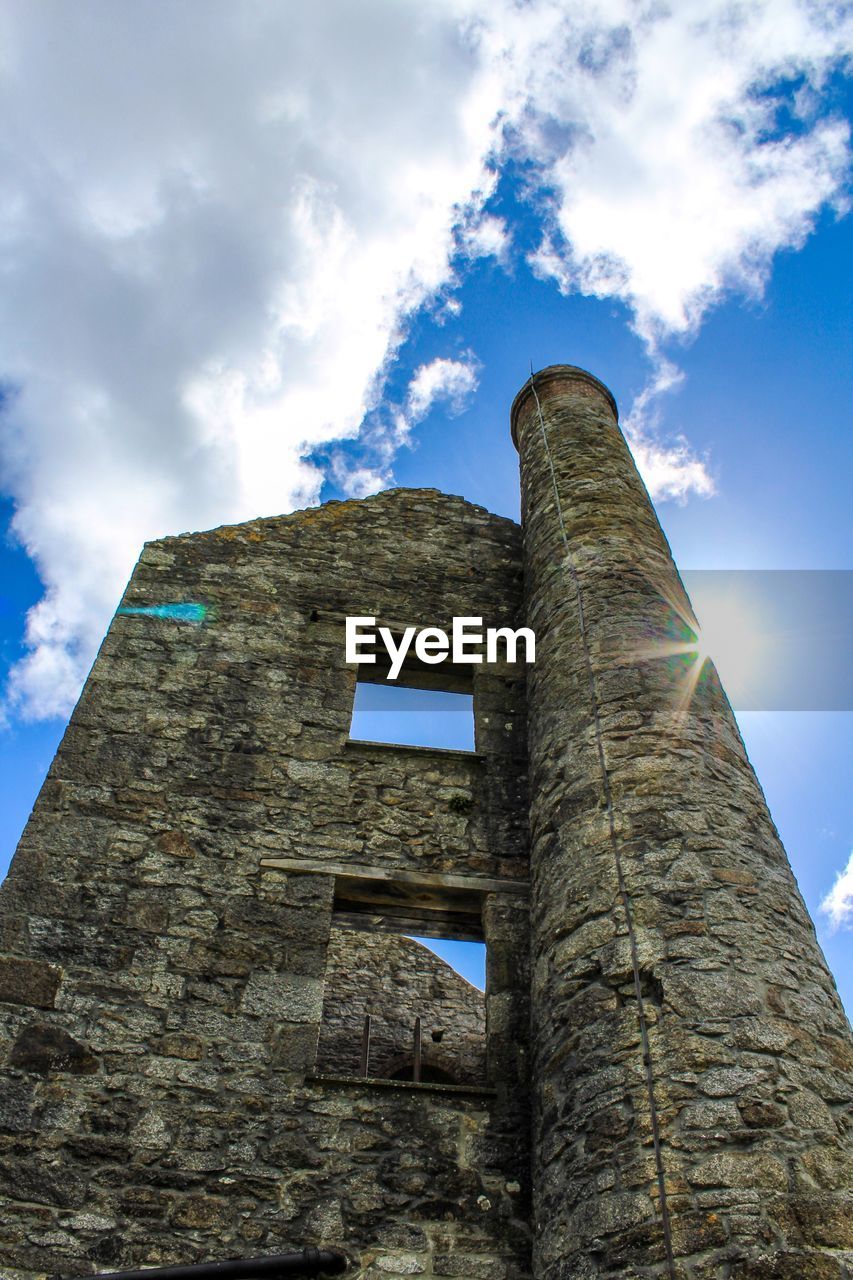 LOW ANGLE VIEW OF OLD RUIN BUILDING