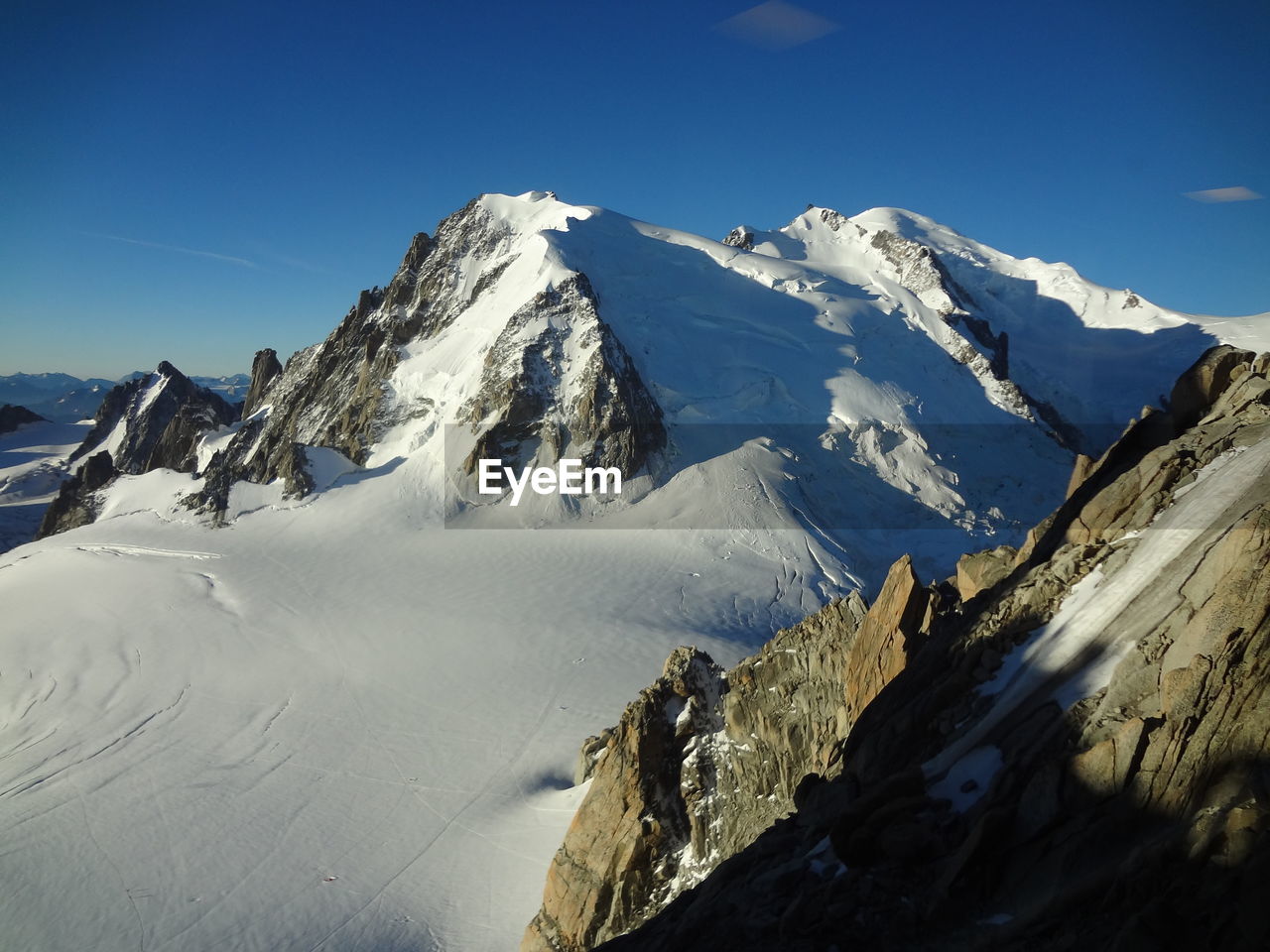 Les monts peuvent nous offrir ce spectacle blanc et calme, mais ils nous cachent bien des secret...