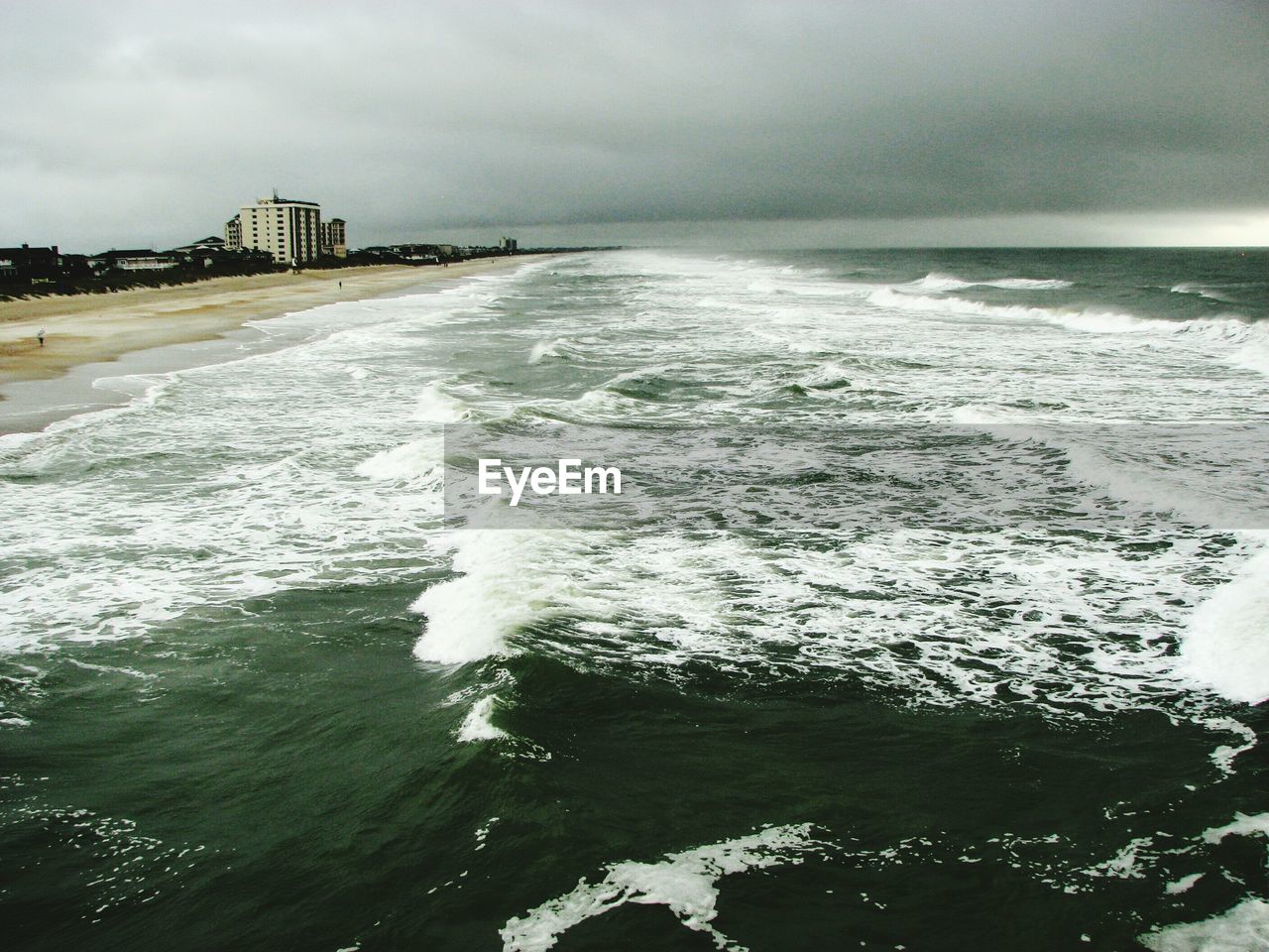 VIEW OF SEA AGAINST SKY