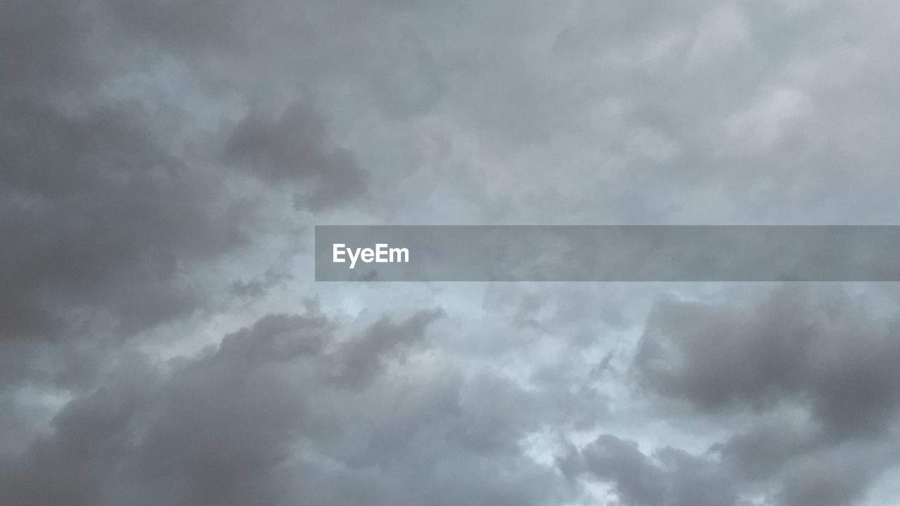 LOW ANGLE VIEW OF CLOUDY SKY