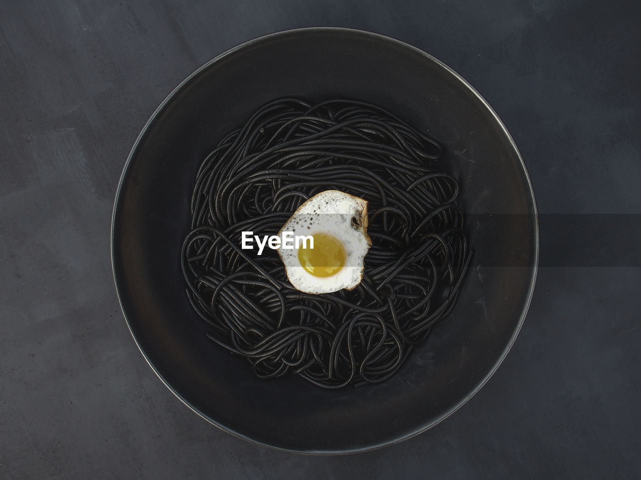 Black pasta with eggs