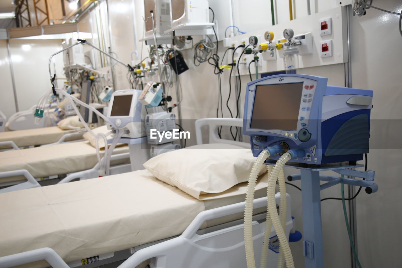 SHOPPING CART ON TABLE IN KITCHEN