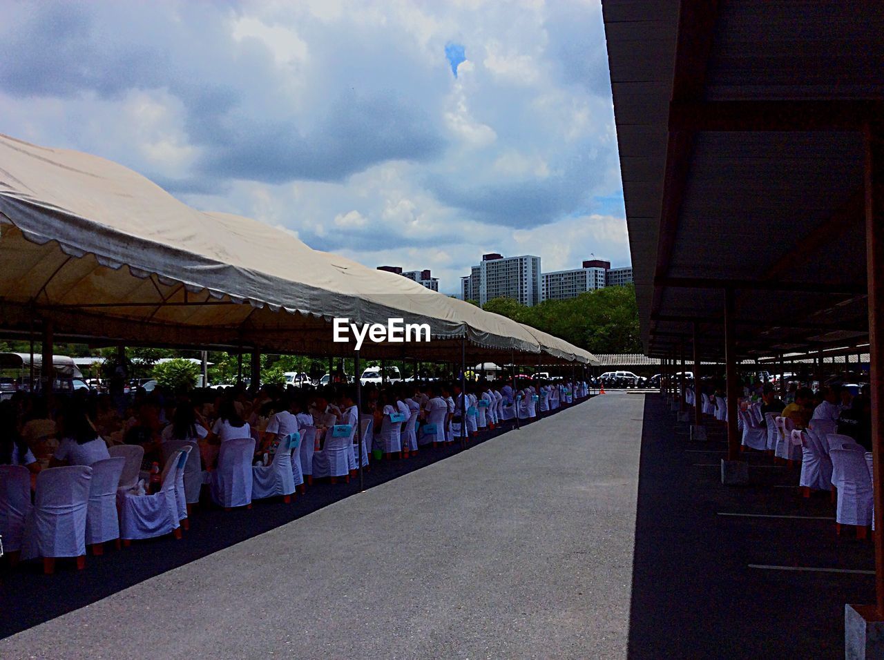 VIEW OF EMPTY WALKWAY