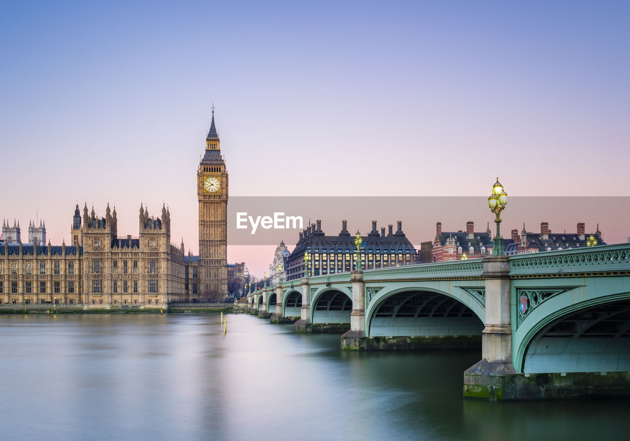 Westminster bridge, palace of westminster and the clock tower of big ben (elizabeth tower), at dawn, london, england, united kingdom