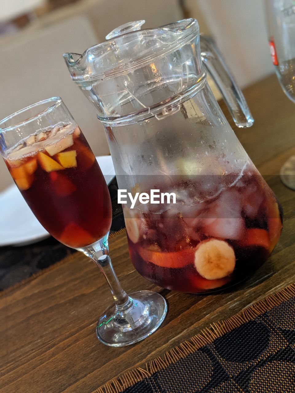 CLOSE-UP OF DRINK ON TABLE