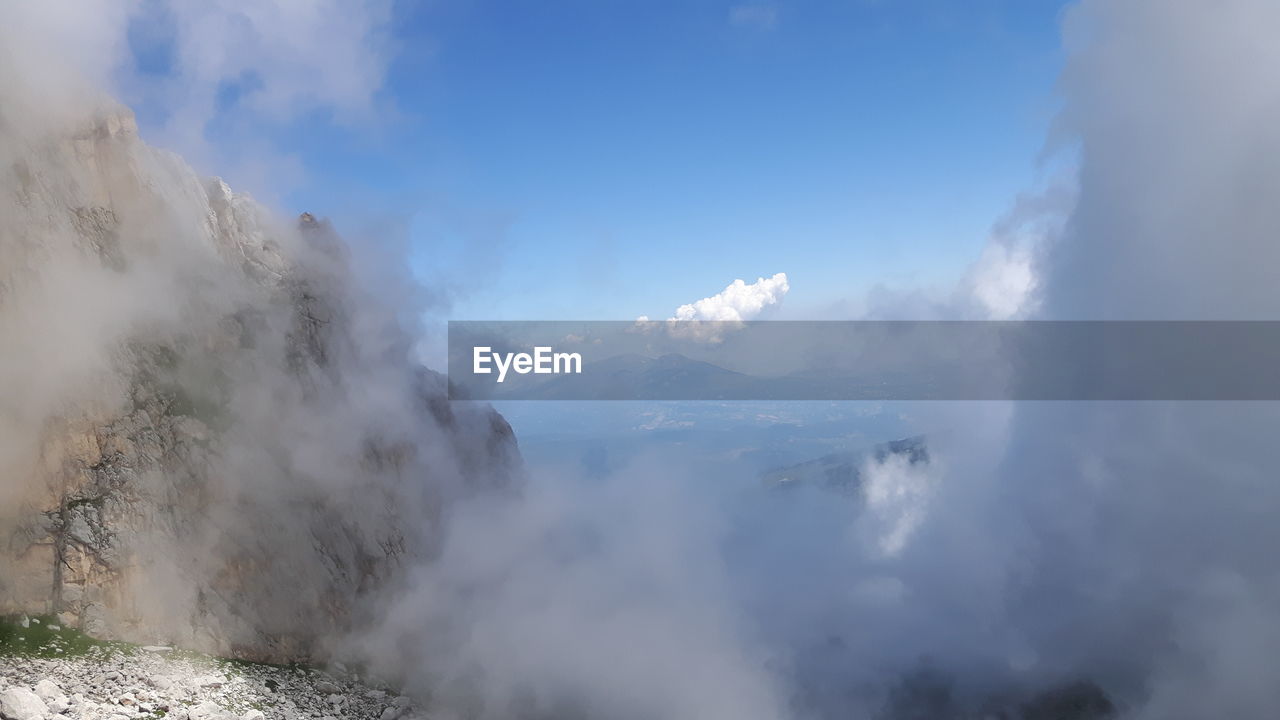 PANORAMIC VIEW OF VOLCANIC MOUNTAIN