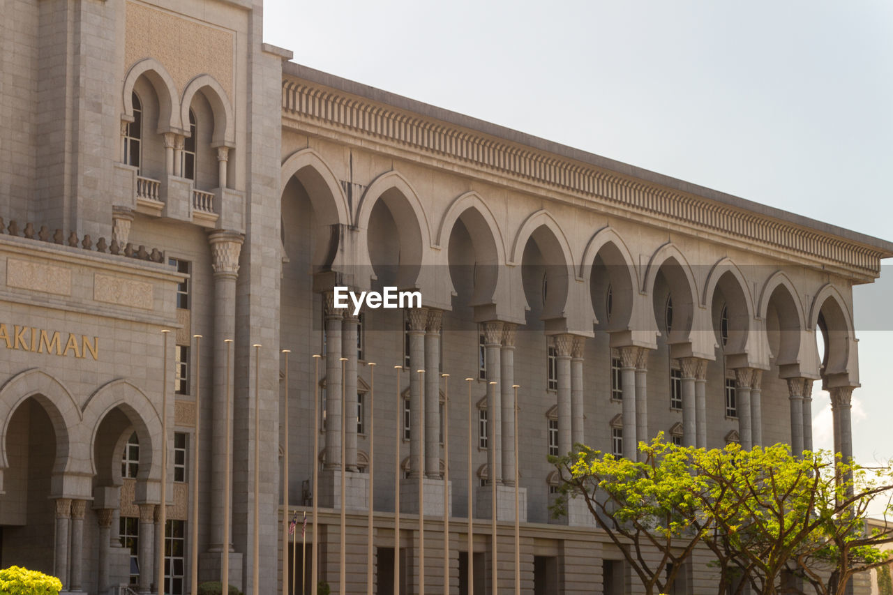 LOW ANGLE VIEW OF BUILDING