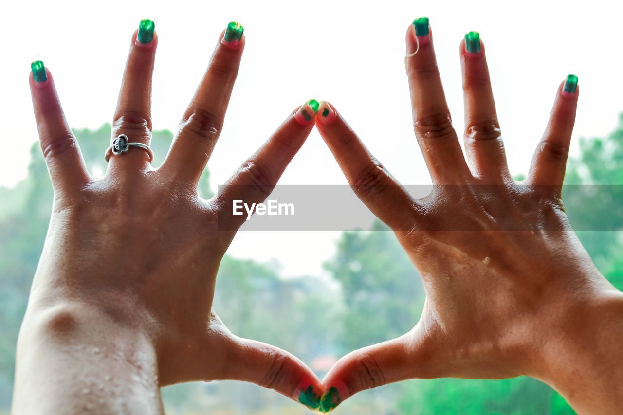 Close-up of woman hand