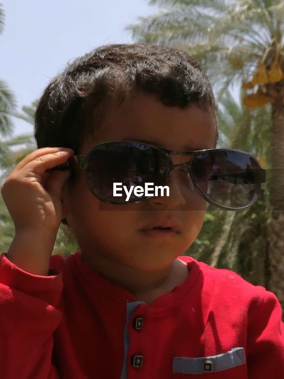 PORTRAIT OF YOUNG WOMAN