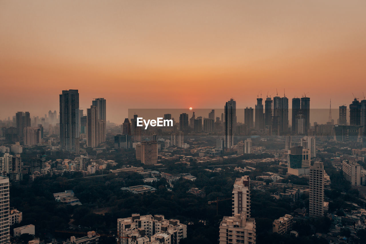 Sunset view of mumbai's iconic skyline