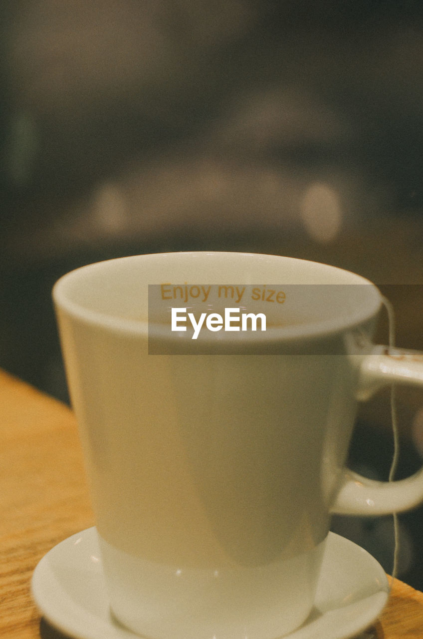 CLOSE-UP OF COFFEE CUP WITH TEA