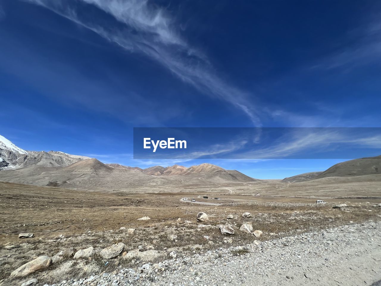 SCENIC VIEW OF DESERT AGAINST SKY