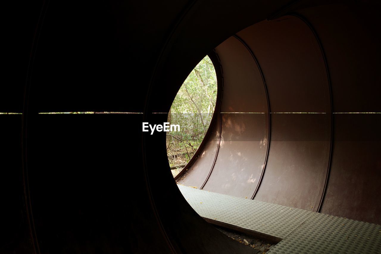 View of the inside of a metal tunnel