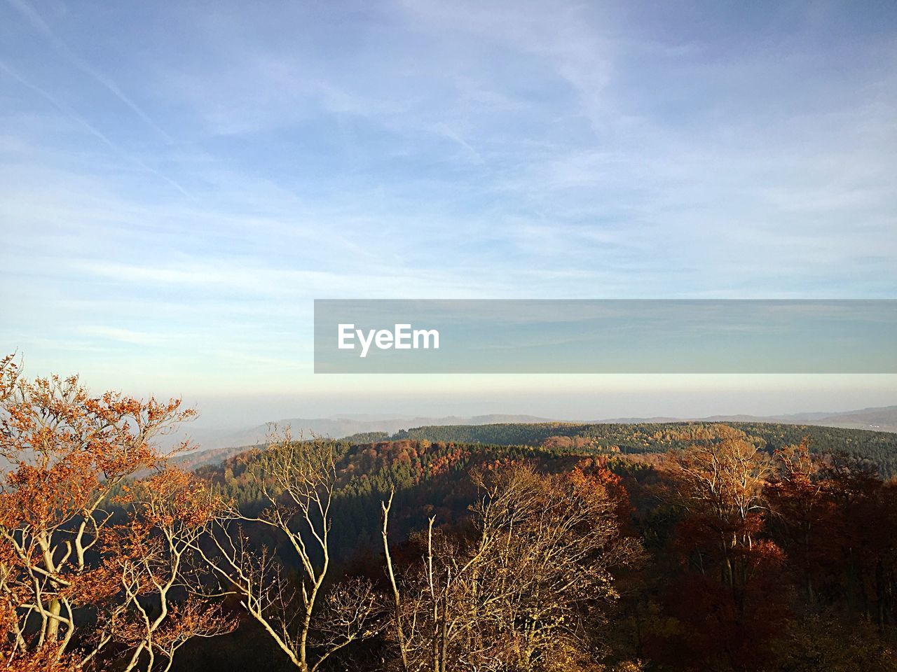 VIEW OF CITYSCAPE AGAINST SKY