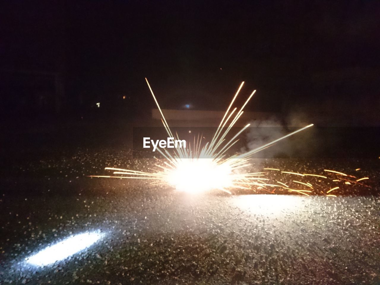 FIREWORK DISPLAY IN SKY AT NIGHT