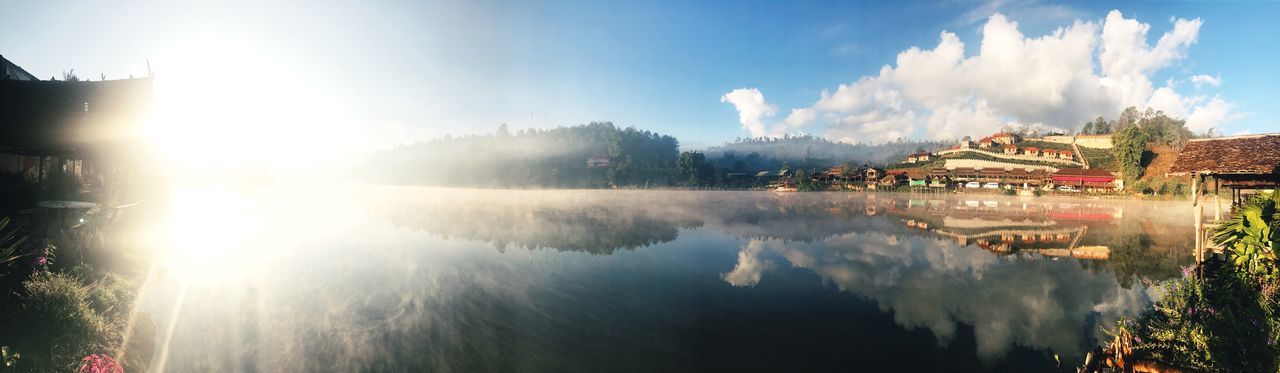 PANORAMIC SHOT OF LAKE AGAINST SKY