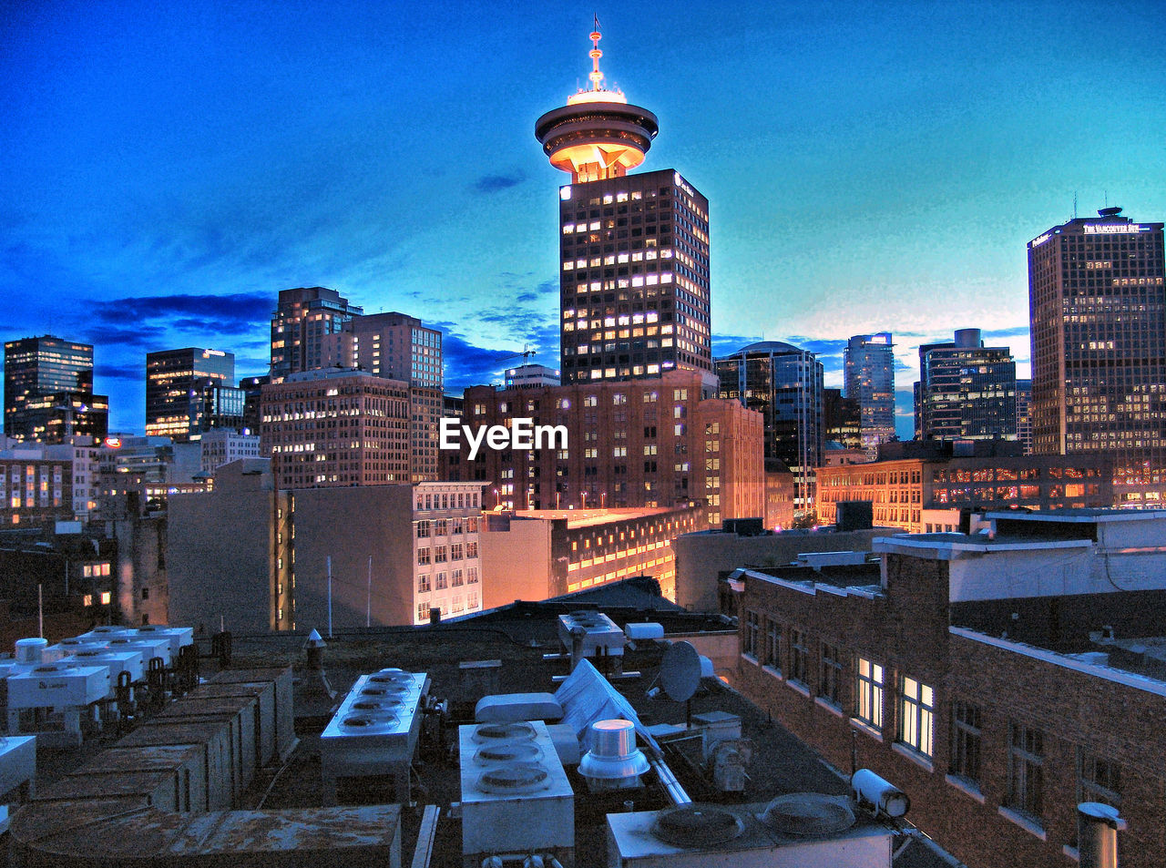 VIEW OF SKYSCRAPERS IN CITY