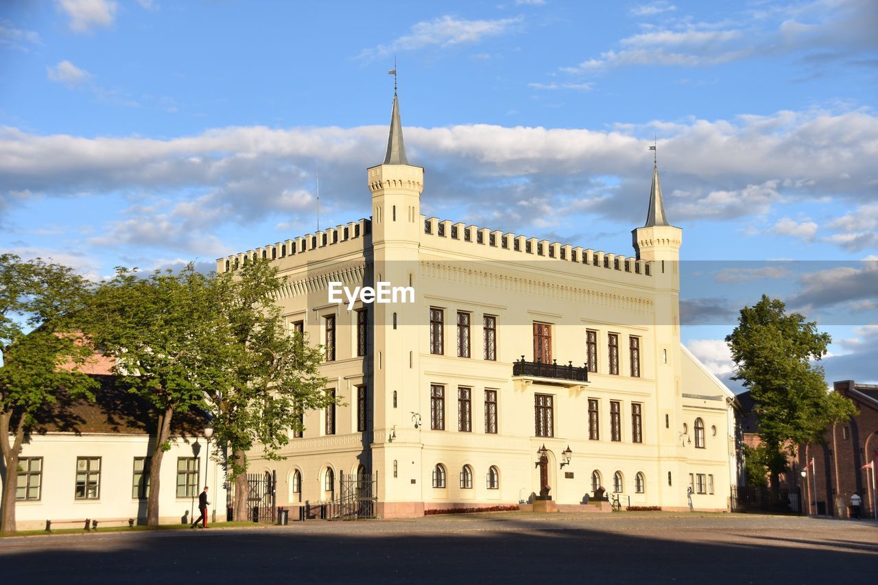 VIEW OF HISTORICAL BUILDING