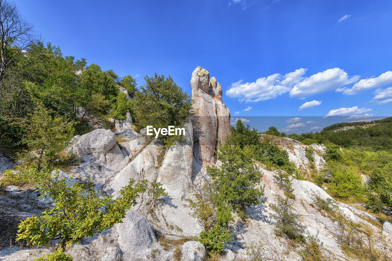 The stone marriage is a natural phenomenon