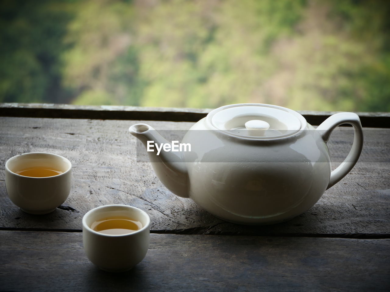 CLOSE-UP OF CUP OF TEA