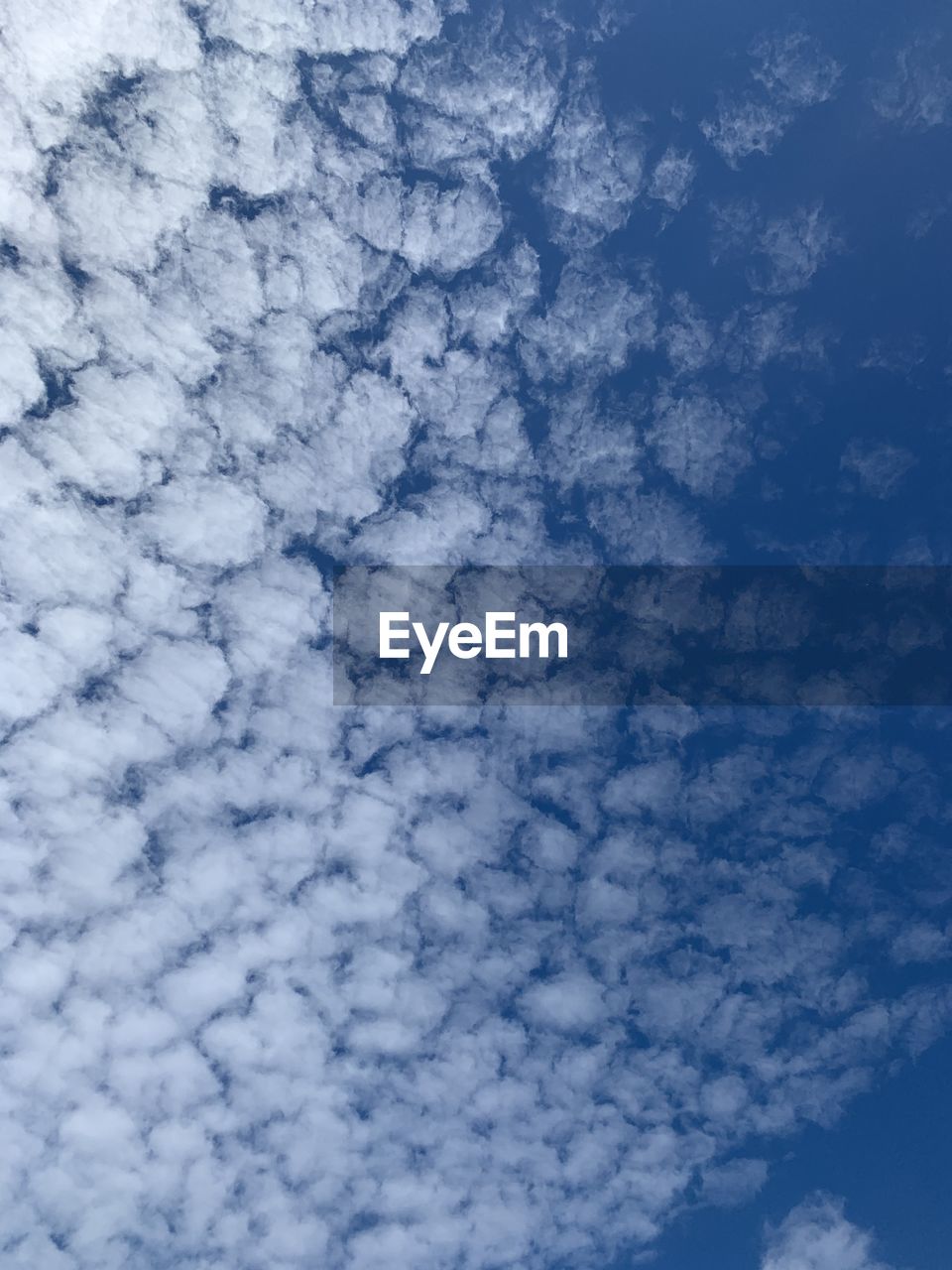 FULL FRAME SHOT OF CLOUDS IN SKY