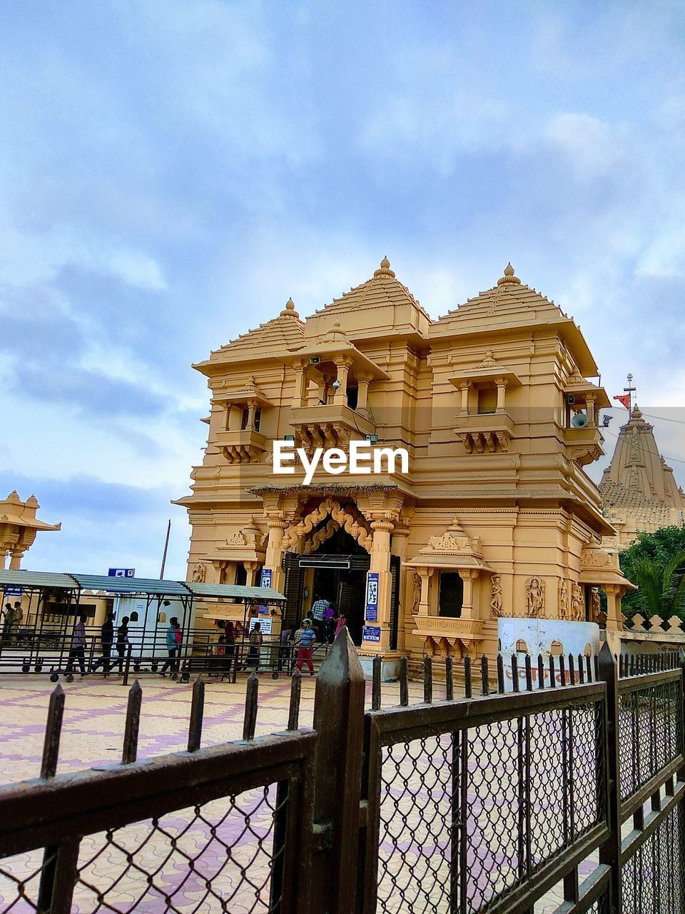 LOW ANGLE VIEW OF HISTORIC BUILDING